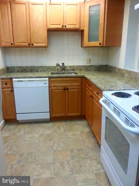 Building Photo - 4862 S 28th St