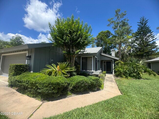 Building Photo - 1917 Goldenrod Way