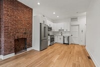 Building Photo - 108 8th St