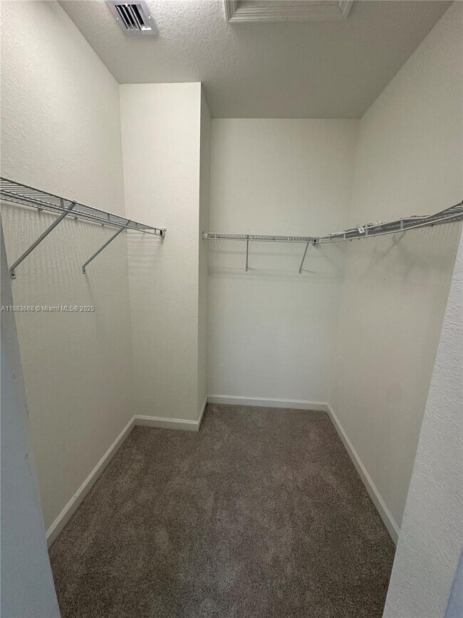 Building Photo - Northeast 3rd Place, North Miami Beach, FL 33179 - 3 BR 3 BA townhouse