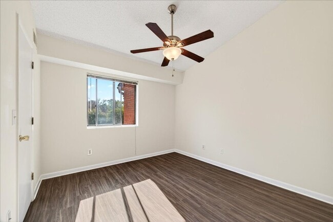 Building Photo - 113 Turtle Creek Rd