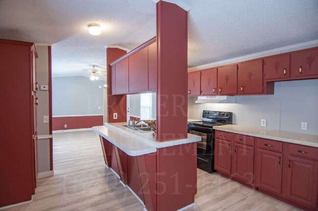 Building Photo - 2-Bedroom with 2 Full Baths in Coffeyville!