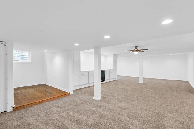 Building Photo - 104 Essex Ln