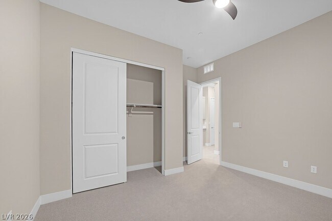 Building Photo - 369 Portus Delphini Ct