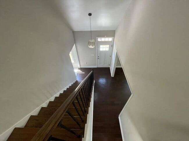 Building Photo - 759 Brownlee Ln