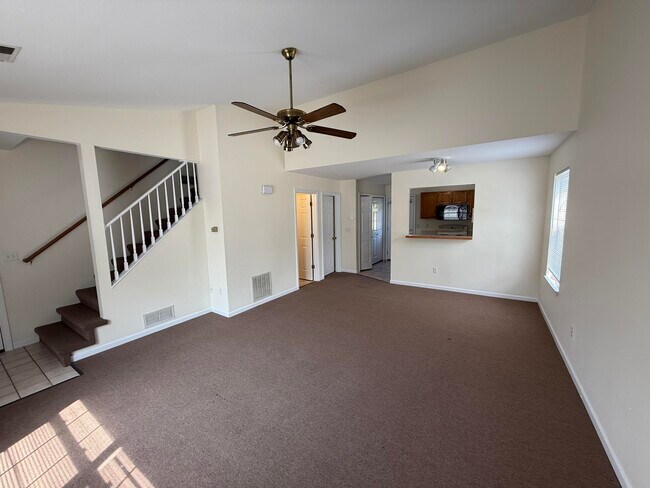 Building Photo - 1326 N Frideriki Dr