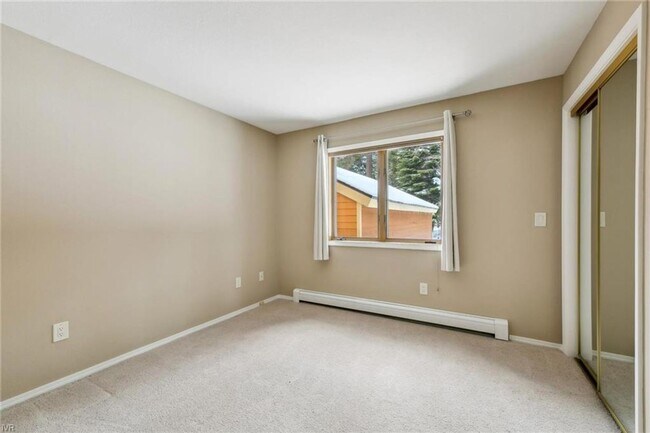 Building Photo - McCloud 2 bedroom