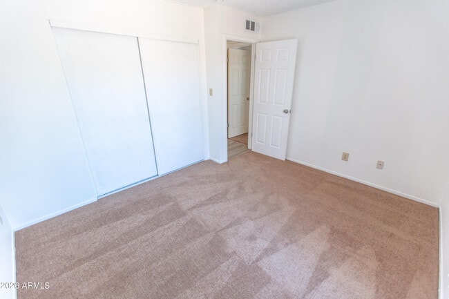 Building Photo - 7911 East Vía de Belleza