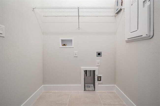 Building Photo - 6605 N Nebraska Ave