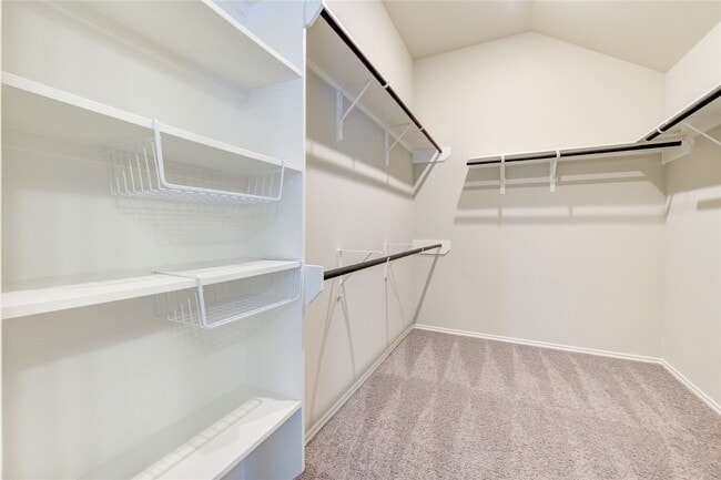 Building Photo - 4727 Crest Hill Dr