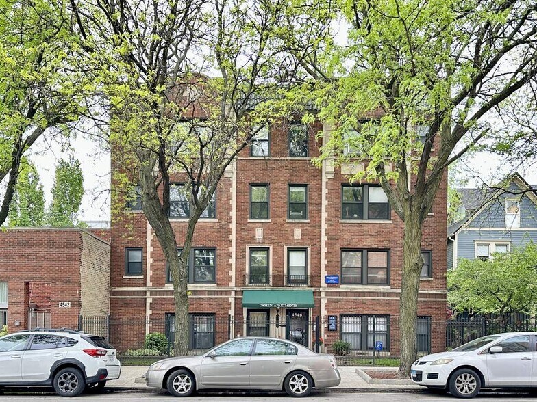 Building Photo - 4532 N Damen Ave
