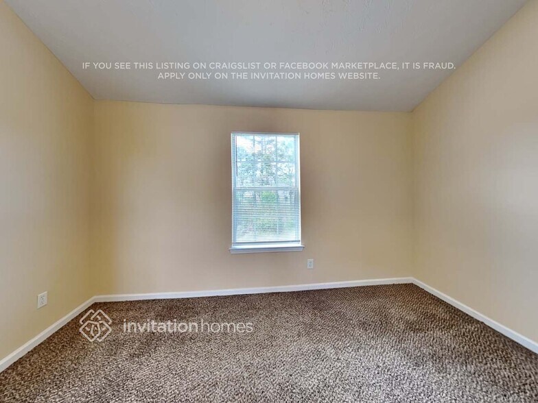 Building Photo - 345 Hazelhurst Dr