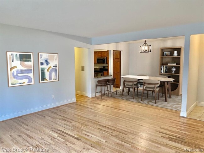 Building Photo - 1115 N Old Woodward Ave