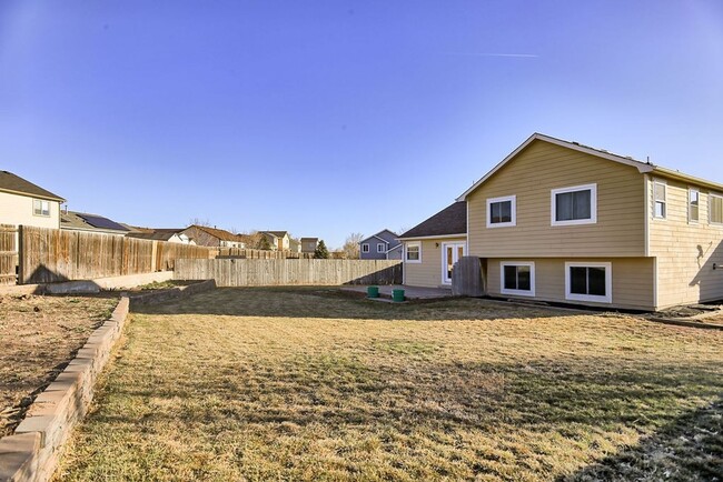 Building Photo - Charming 3 Bedroom Across from Playground & Large Fenced Yard