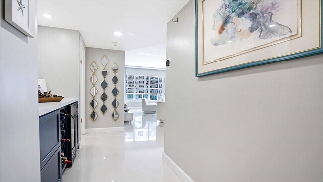 Building Photo - 3550 Galt Ocean Dr