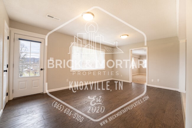 Building Photo - 837 Teffeteller Ln