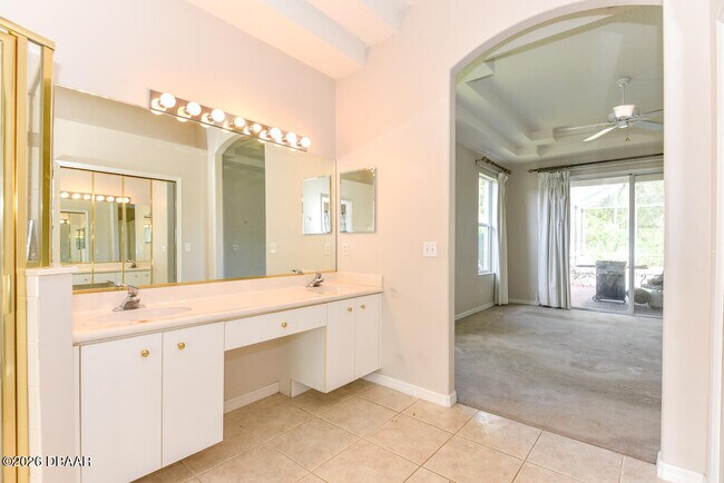 Building Photo - 1237 Sunningdale Ln