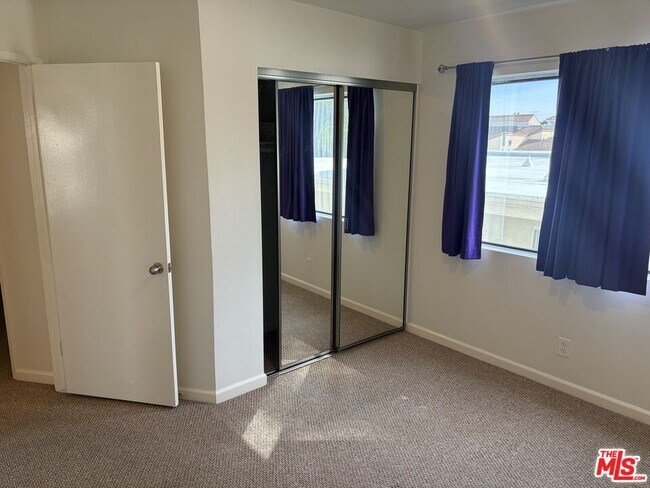 Building Photo - 1702 Brockton Ave