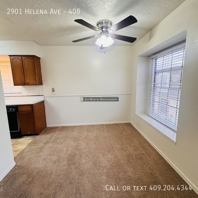 Building Photo - 2901 Helena Ave