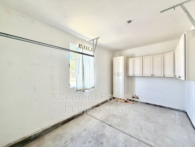 Building Photo - 31409 Orchard Ln