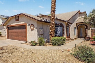 Building Photo - 11851 N 76th Dr