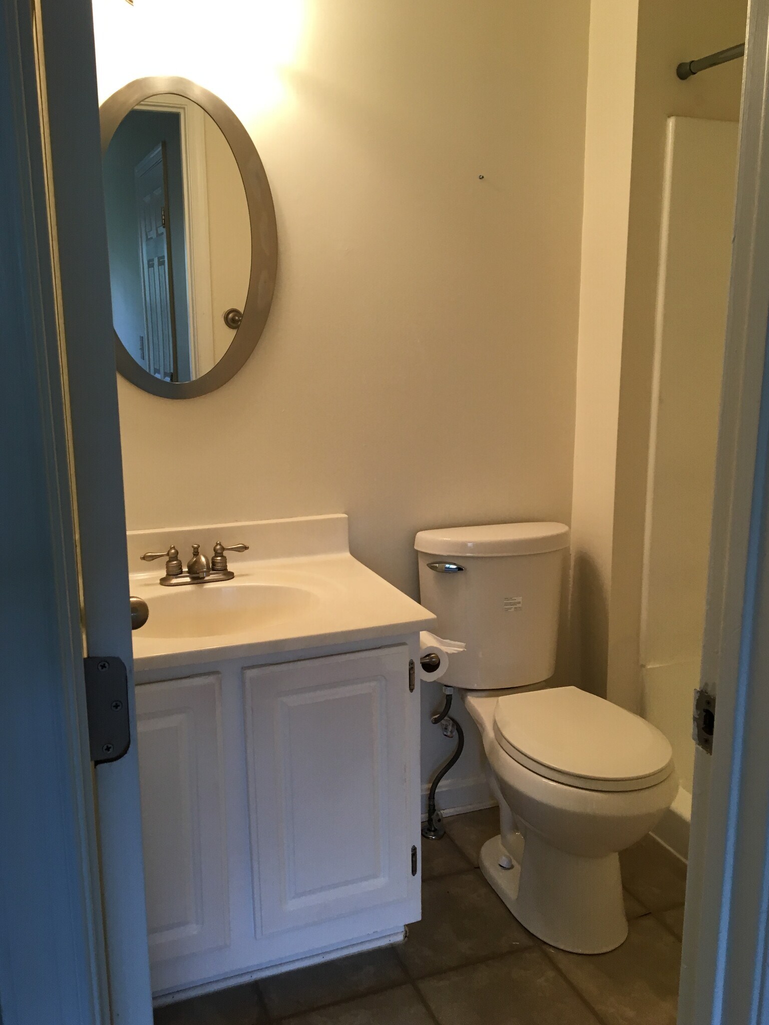 Master bathroom - 14803 Rydell Road
