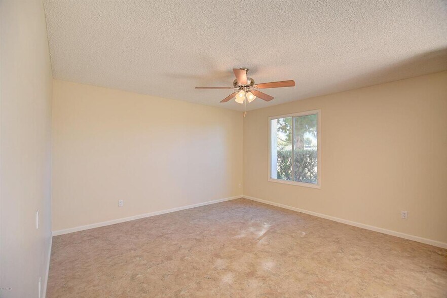 Building Photo - 8344 E Chaparral Rd