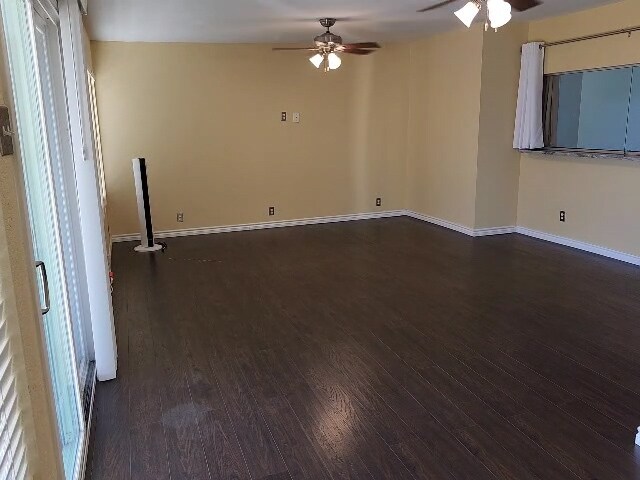Building Photo - 830 Comanche Trail