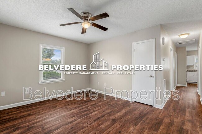 Building Photo - 2210 E Market St