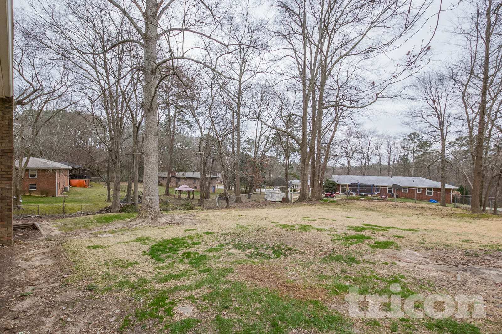 Building Photo - 3842 Wesley Dr