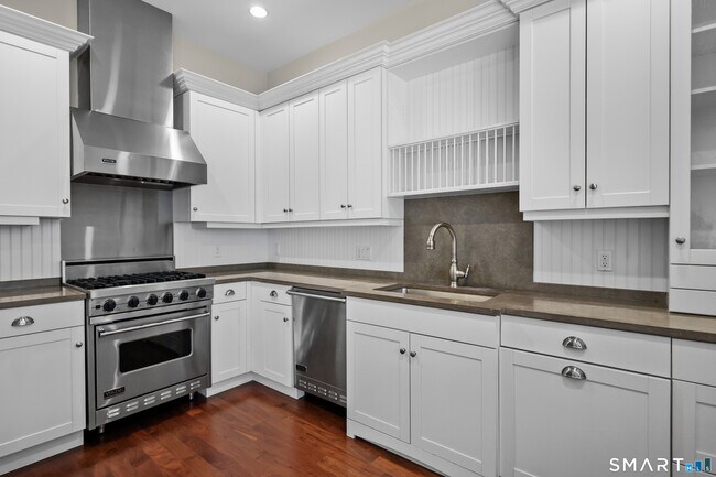 Building Photo - 50 Stone Ridge Way