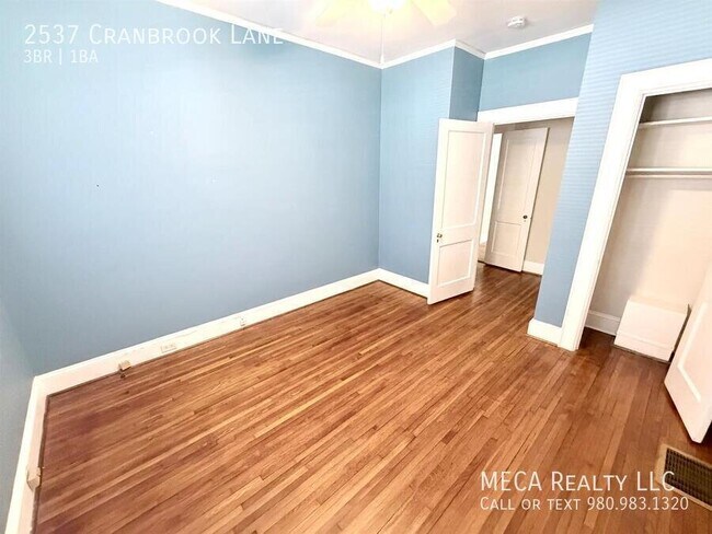 Building Photo - 2537 Cranbrook Ln