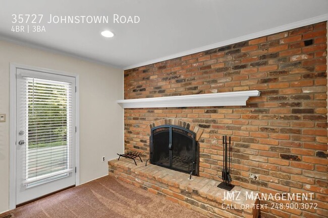 Building Photo - 35727 Johnstown Rd