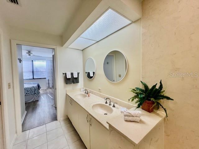 Building Photo - 3020 Matecumbe Key Rd