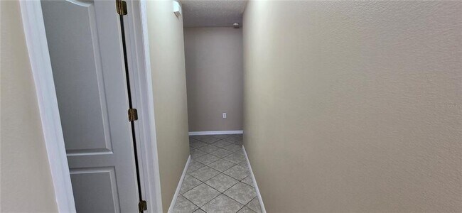 Building Photo - 2227 Oakington St