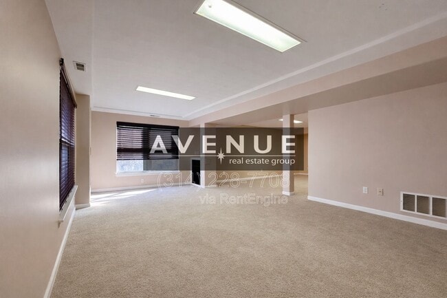 Building Photo - 308 Oak Top Ct