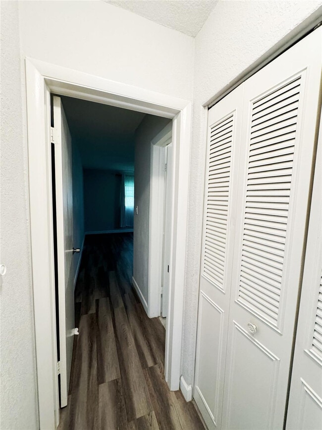 Building Photo - 9602 NW 72nd St