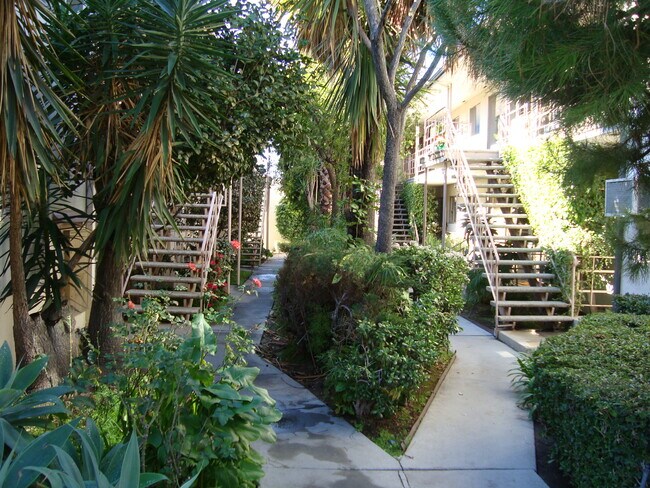 Building Photo - mel102