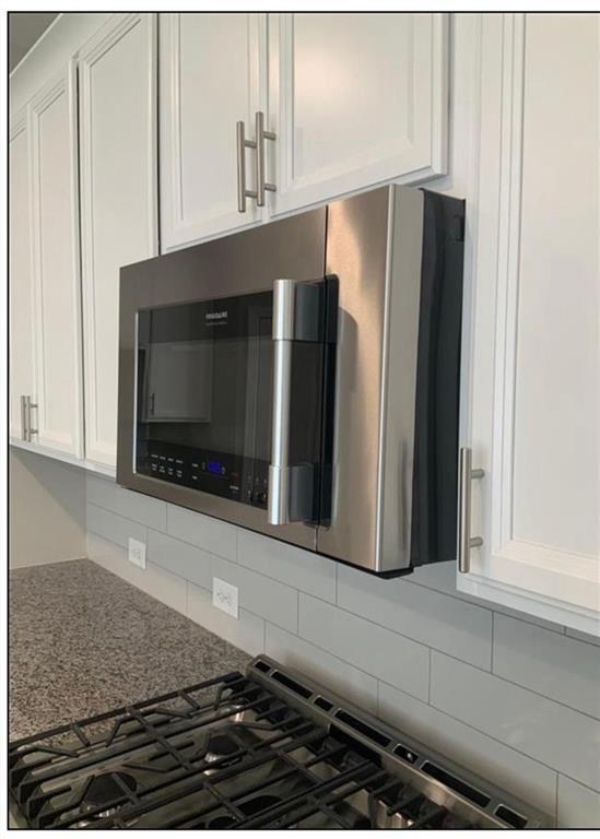 Building Photo - 1372 Elderwood Way