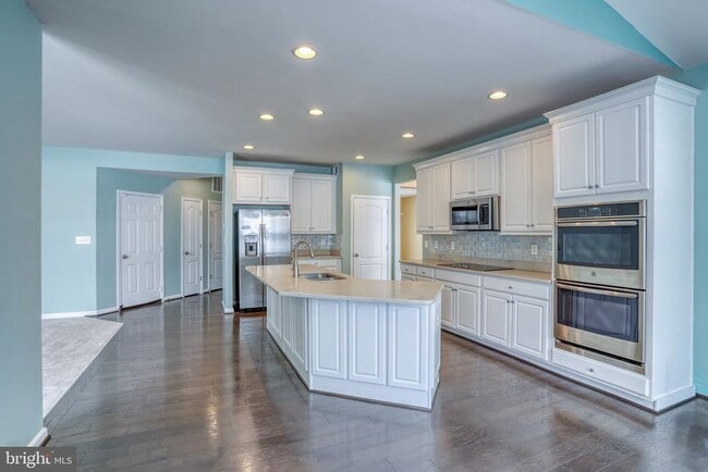 Building Photo - 101 Beaufort Ct