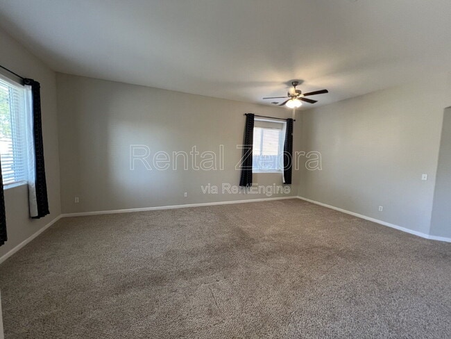 Building Photo - 335 Tashima Dr