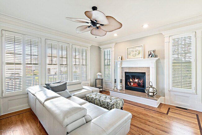 Building Photo - 30 Columbus Dr