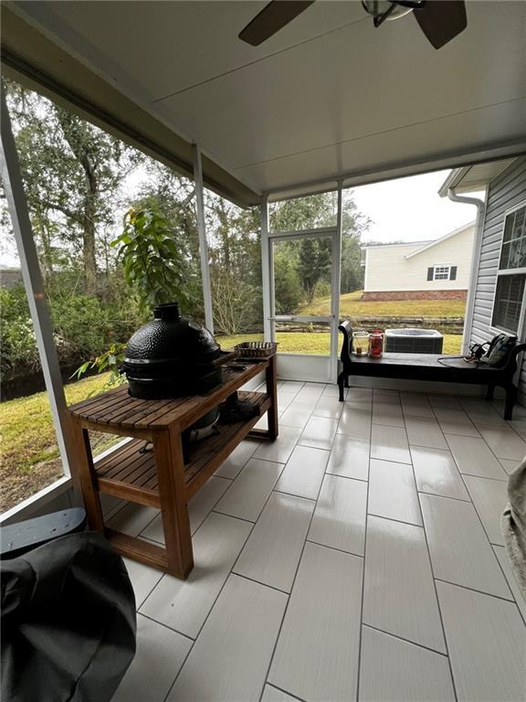 Building Photo - 324 Moss Creek Ln
