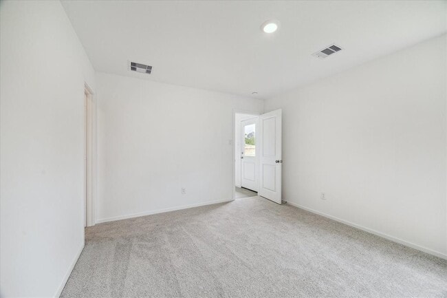 Building Photo - 21111 Santopadre St