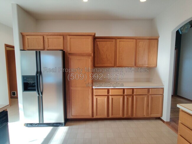 Building Photo - 2650 Sandstone Ln