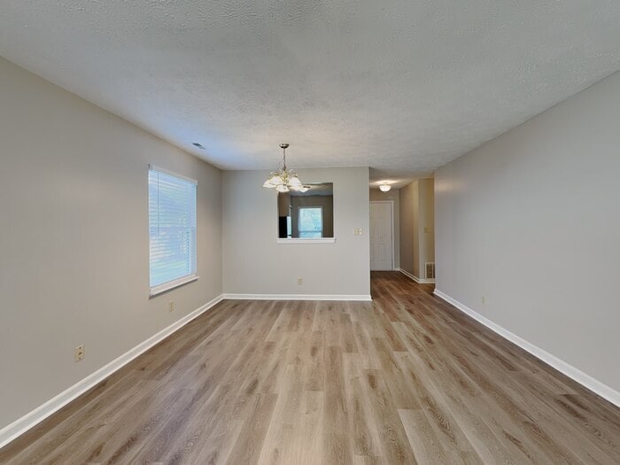 Building Photo - 703 Muirfield Dr
