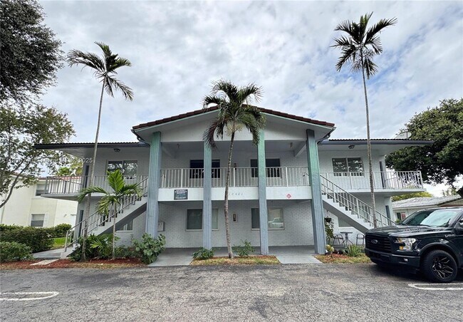 Building Photo - 10601 NW 45th St