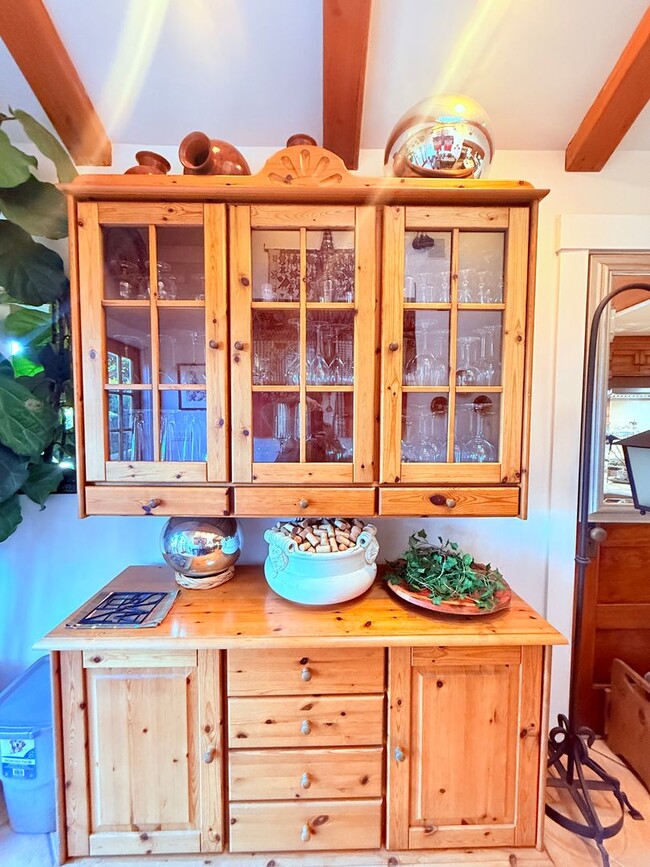 Building Photo - FULLY FURNISHED 30+ RENTAL IN SANTA BARBARA, Owner prefers 6-12 lease | Pet Friendly House