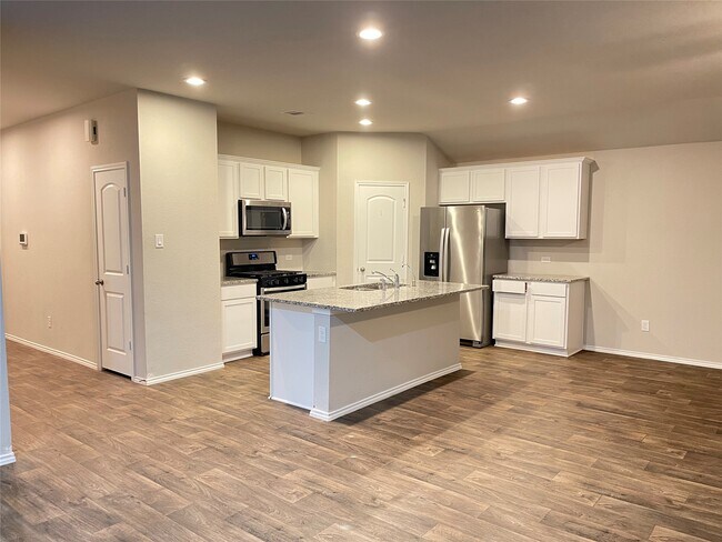 Building Photo - 16004 Birch Bay Ln