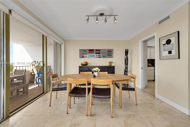 Building Photo - 155 Ocean Ln Dr